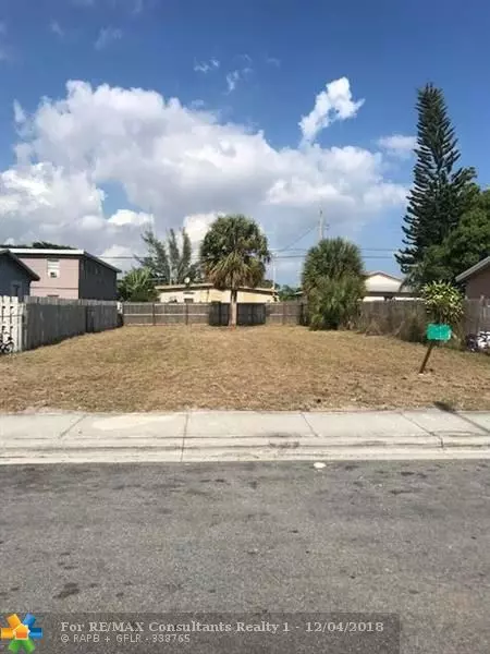 517 NW 11th Ave, Boynton Beach, FL 33435