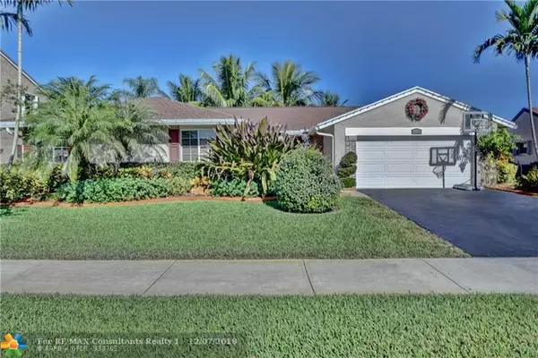 14761 Highland Springs Ct, Davie, FL 33325