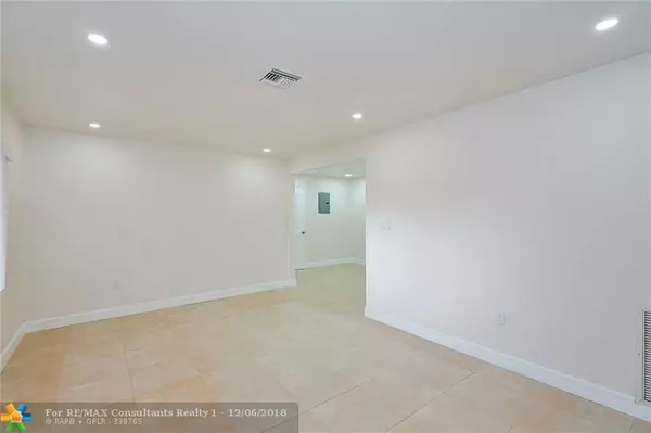 Pembroke Pines, FL 33023,6911 SW 12th St