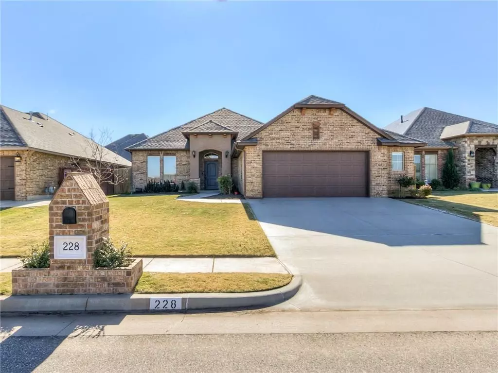 Oklahoma City, OK 73170,228 SW 169th