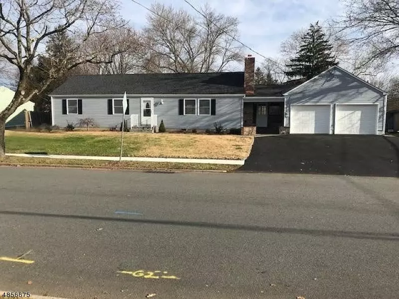 2 Lawrence Dr, Hackettstown Town, NJ 07840