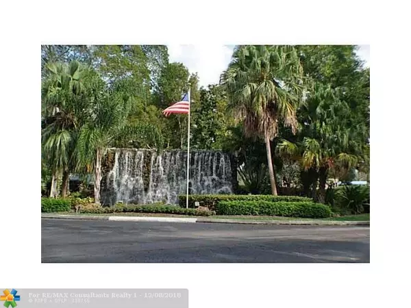 Weston, FL 33326,16100 Golf Club Rd  #104