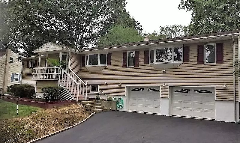 68 Brooklyn Road, Stanhope Boro, NJ 07874