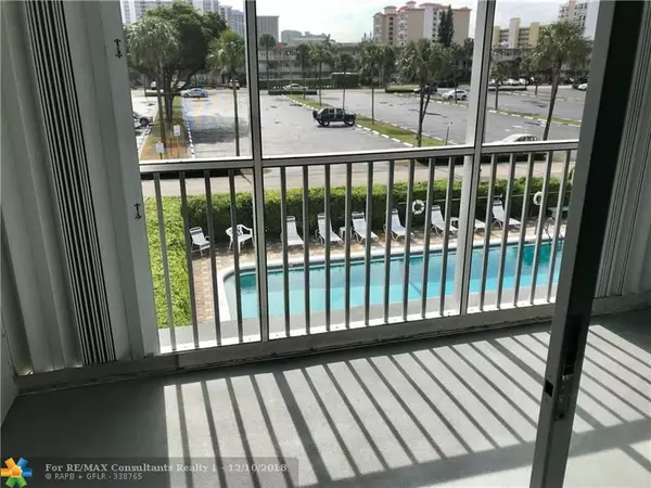 Pompano Beach, FL 33062,3211 NE 8th St  #306E