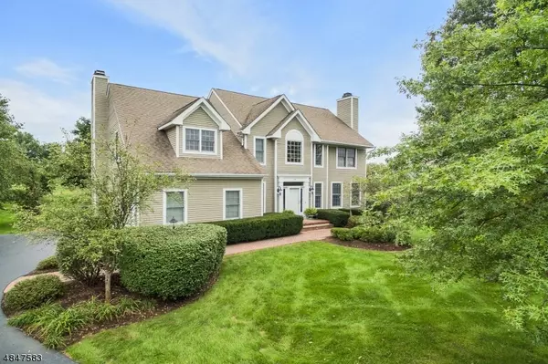 19 SPYGLASS RD, Montgomery Twp., NJ 08558