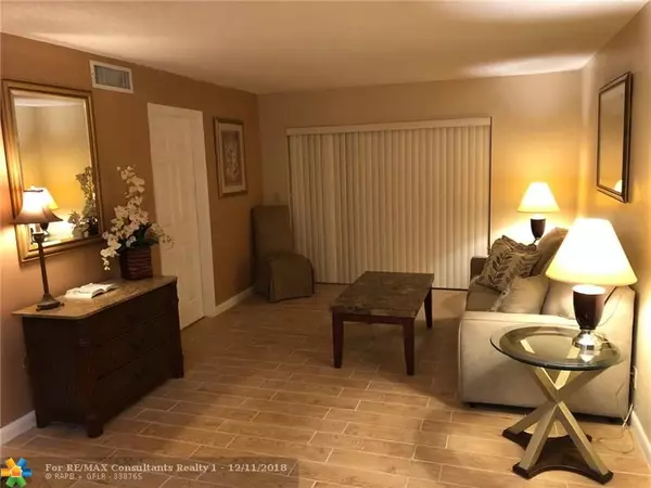 Delray Beach, FL 33483,207 Tropic Isle Dr  #110