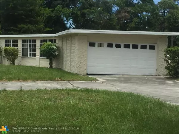 102 NW 38 St, Fort Pierce, FL 34947