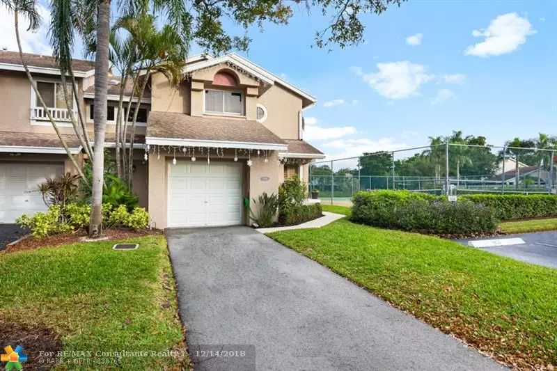 1856 Discovery Dr, Deerfield Beach, FL 33442