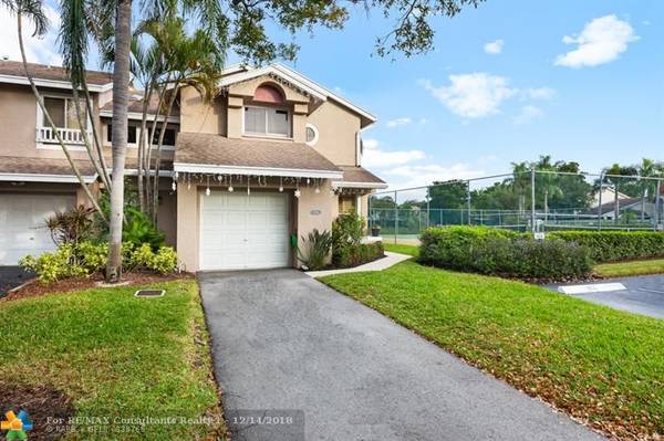 1856 Discovery Dr, Deerfield Beach, FL 33442