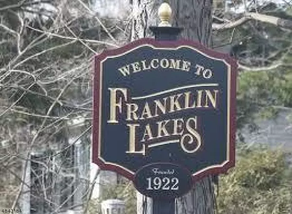 Franklin Lakes Boro, NJ 07417,963 CRYSTAL LAKE TER