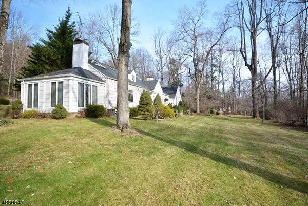 Watchung Boro, NJ 07069,88 CENTURY LN