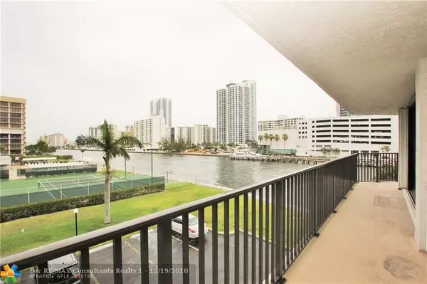 Hallandale, FL 33009,400 Leslie Dr  #321