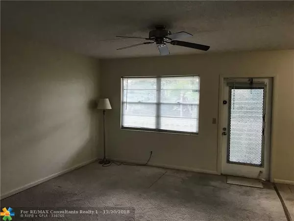 Deerfield Beach, FL 33442,286 Newport R  #286