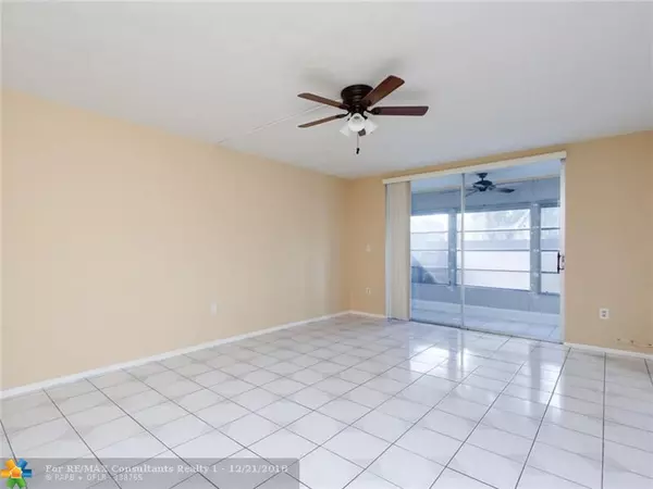 Plantation, FL 33313,7100 NW 17th St  #120