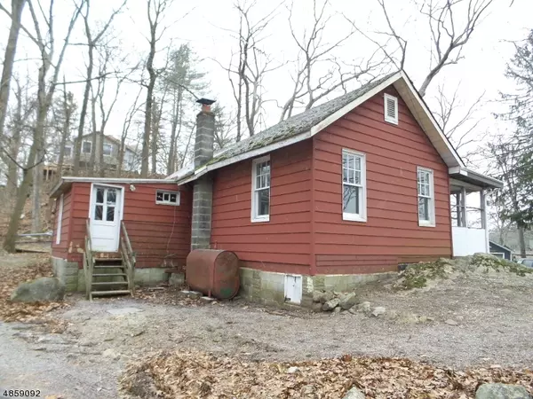 63 S SHORE RD, Byram Twp., NJ 07821