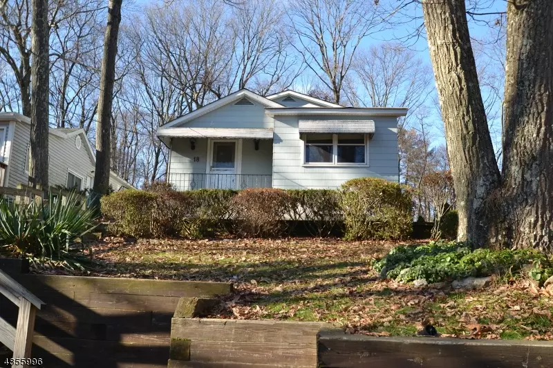 18 COOLIDGE TRL, Hopatcong Boro, NJ 07843