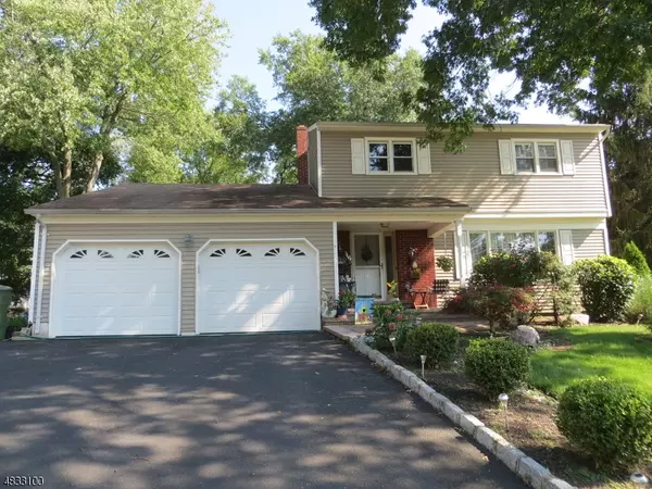 33 SANDALWOOD DR, Edison Twp., NJ 08820