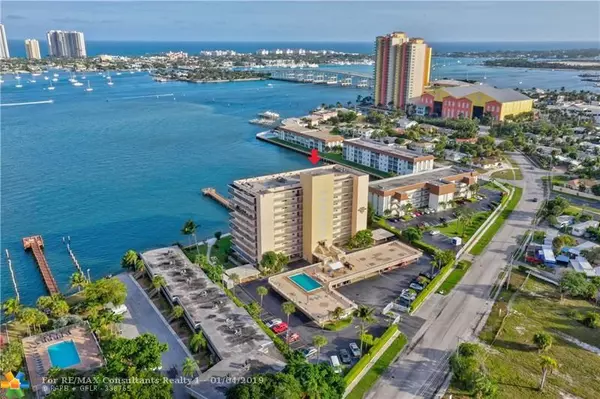 Riviera Beach, FL 33404,3040 Lake Shore Dr  #902