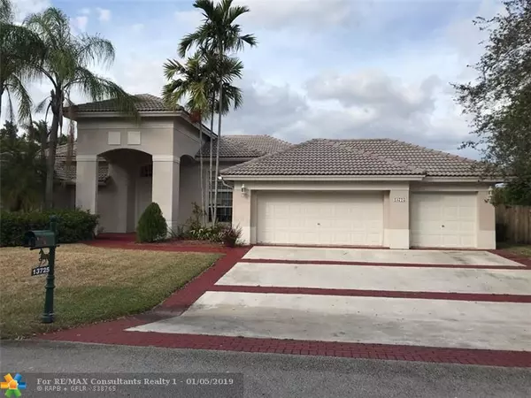 13725 Carlton Dr, Davie, FL 33330