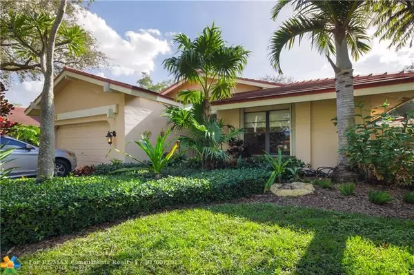 608 Hollows Circle, Deerfield Beach, FL 33442