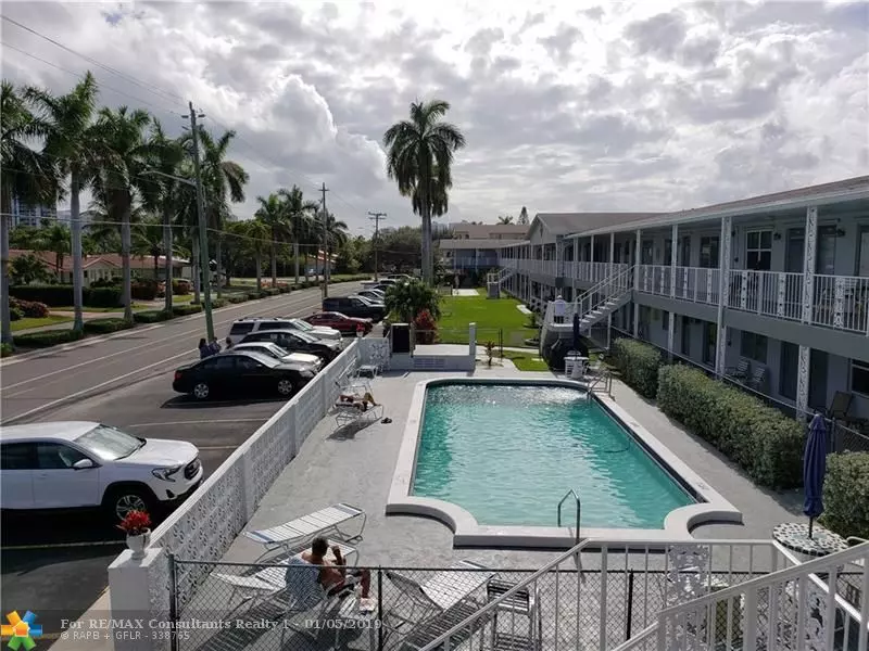 Hallandale, FL 33009,630 Layne Blvd  #214