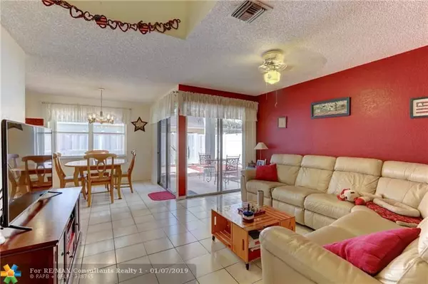 Plantation, FL 33324,9823 NW 2nd Ct