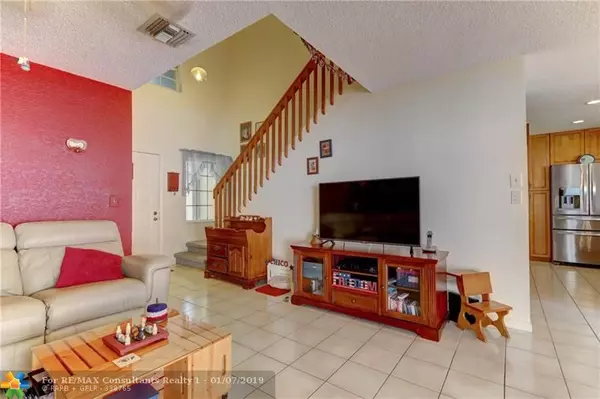 Plantation, FL 33324,9823 NW 2nd Ct