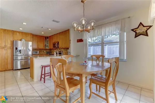 Plantation, FL 33324,9823 NW 2nd Ct