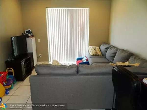 Coral Springs, FL 33071,104 NW 97 Way