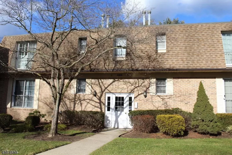 259 COLLIGNON WAY APT 4A, River Vale Twp., NJ 07675