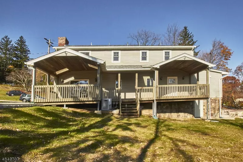 3 SPINNLER DR, West Milford Twp., NJ 07480