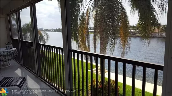 Deerfield Beach, FL 33441,985 SE 19th Ave  #206