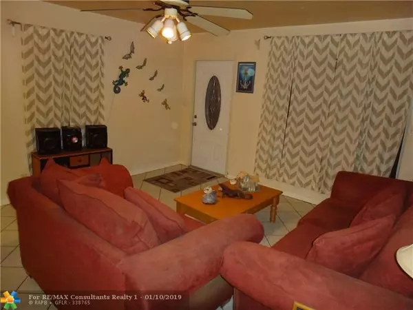 Pompano Beach, FL 33060,264 SW 9th Ct