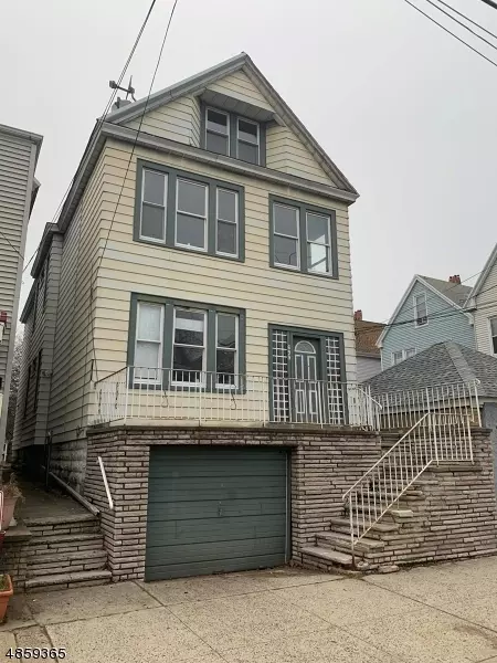 699 AVENUE A, Bayonne City, NJ 07002