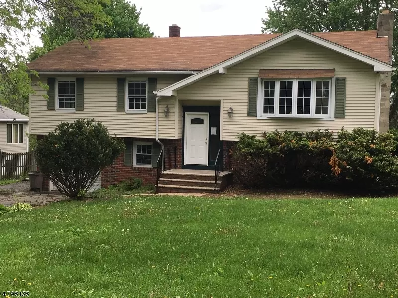2 TREFOIL LN, Vernon Twp., NJ 07462
