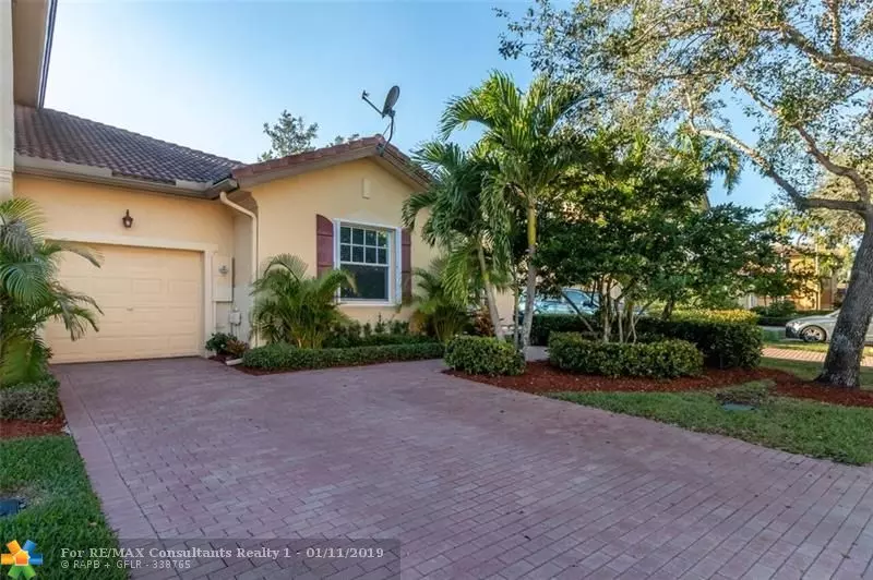 5742 NW 119th Dr, Coral Springs, FL 33076