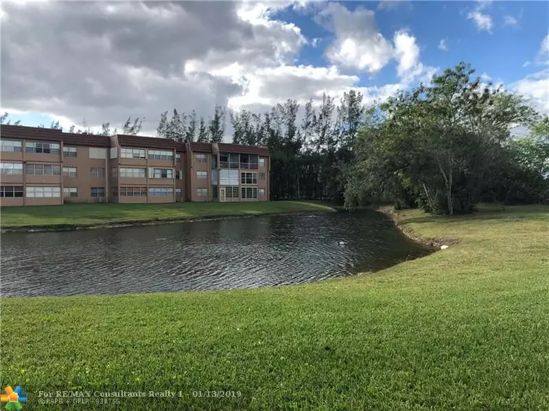 Sunrise, FL 33322,9661 Sunrise Lakes Blvd  #106