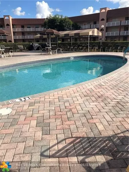 Sunrise, FL 33322,9661 Sunrise Lakes Blvd  #106