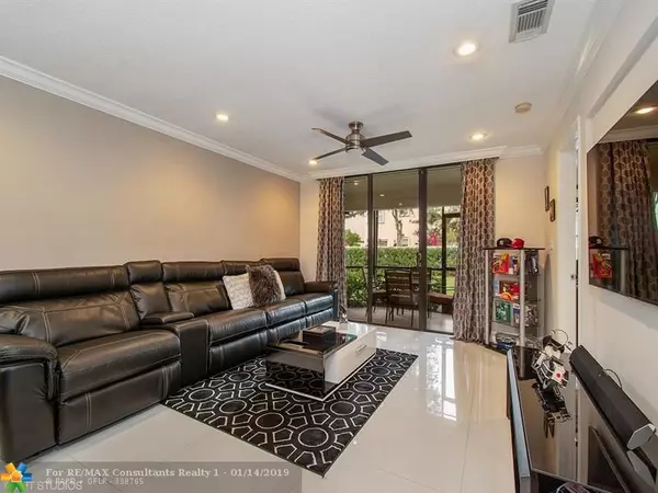 Plantation, FL 33324,9807 NW 1st Court  #9807