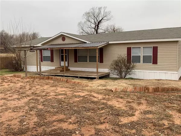 1096 S Maple, Ninnekah, OK 73067