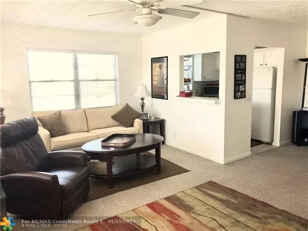 Deerfield Beach, FL 33442,329 Newport V  #329