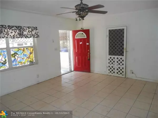 Fort Lauderdale, FL 33315,907 SW 17th St