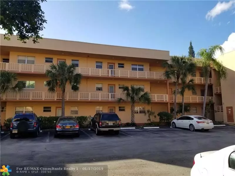 Tamarac, FL 33321,8400 Lagos De Campo Blvd  #104