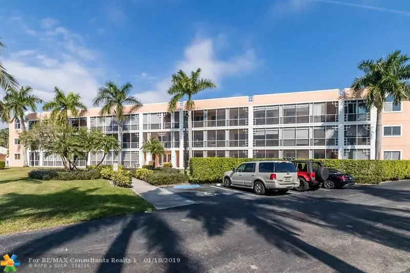 75 Gulfstream Rd  #214B, Dania Beach, FL 33004