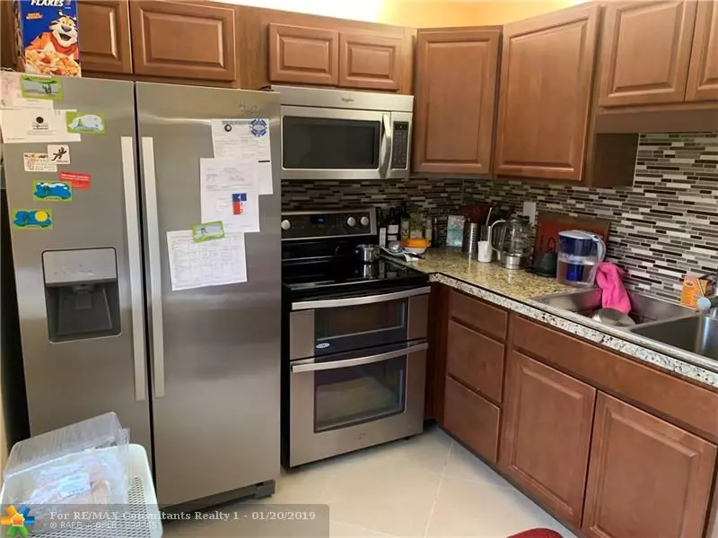 9430 Tangerine Pl  #407, Davie, FL 33324