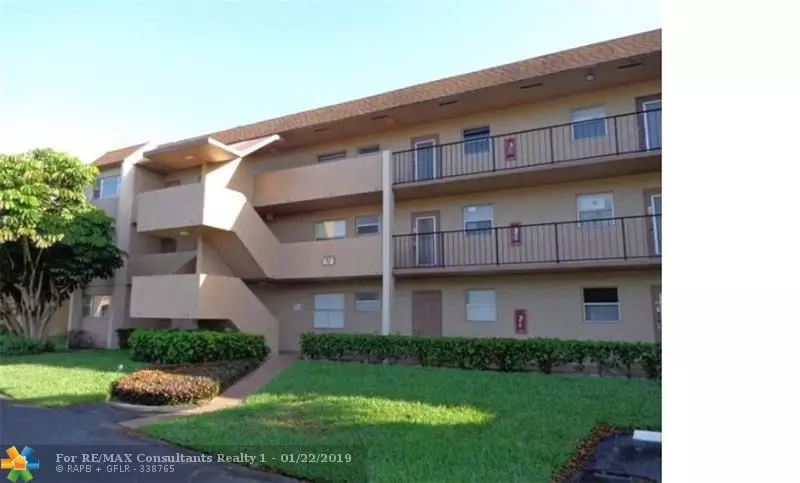 8401 Lagos De Campo Blvd  #202, Tamarac, FL 33321