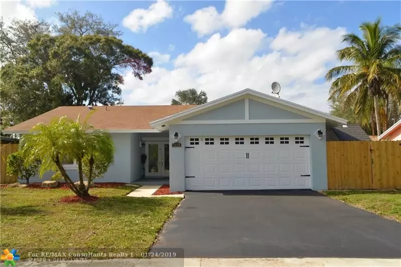 9812 Spanish Isles Dr, Boca Raton, FL 33496