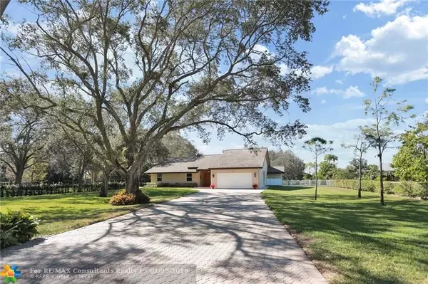 4621 SW 108th Ave, Davie, FL 33328