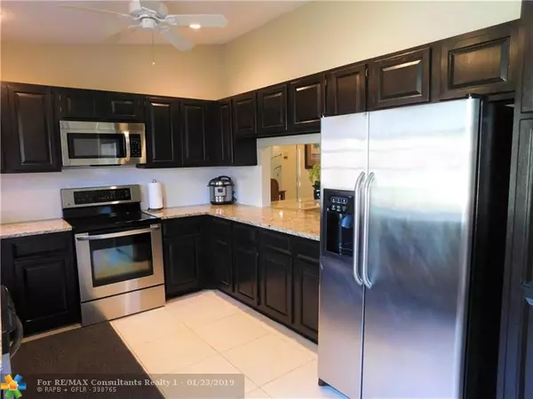 Deerfield Beach, FL 33442,619 Emerald Way E  #619