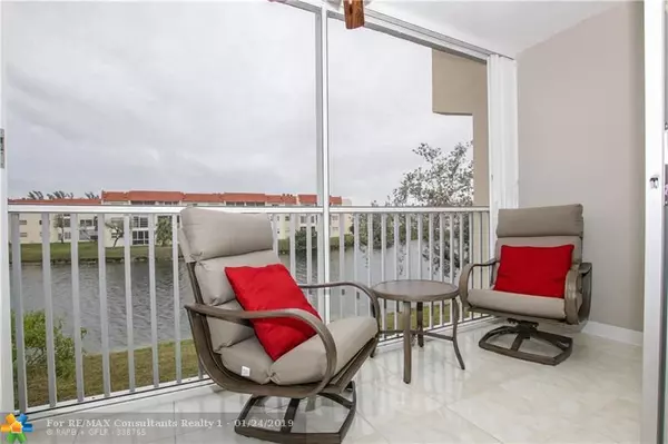 Sunrise, FL 33322,8000 Sunrise Lakes Dr  #204